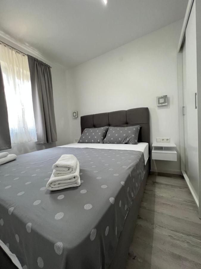Apartmani M&L Medulin Exterior photo